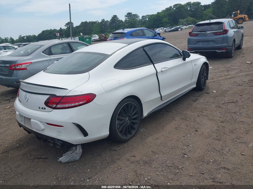 2020 Mercedes-benz VIN WDDWJ6EB6LF971113 IAAI salvage auction — WATER/FLOOD, Salvage Title, sold $6,100 on 2026-07-28 (photo 4)