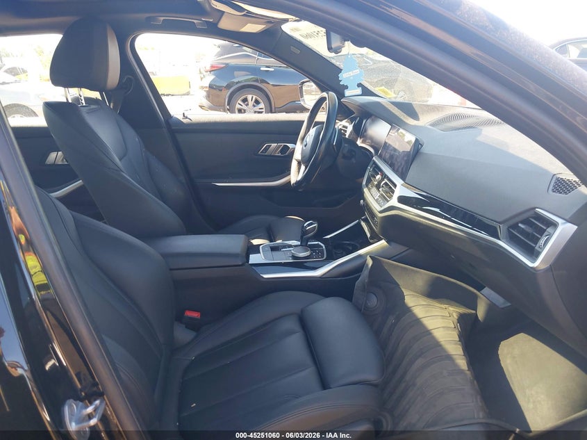 2019 BMW 3er VIN WBA5R1C52KAK10182 IAAI salvage auction — FRONT END, Salvage Title, sold $10,100 on 2026-07-28 (photo 5)