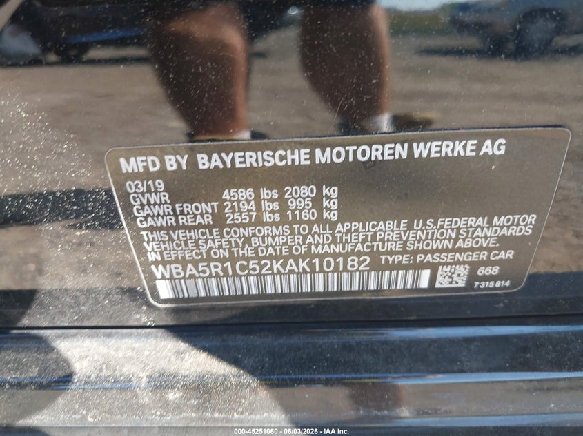2019 BMW 3er VIN WBA5R1C52KAK10182 IAAI salvage auction — FRONT END, Salvage Title, sold $10,100 on 2026-07-28 (photo 9)