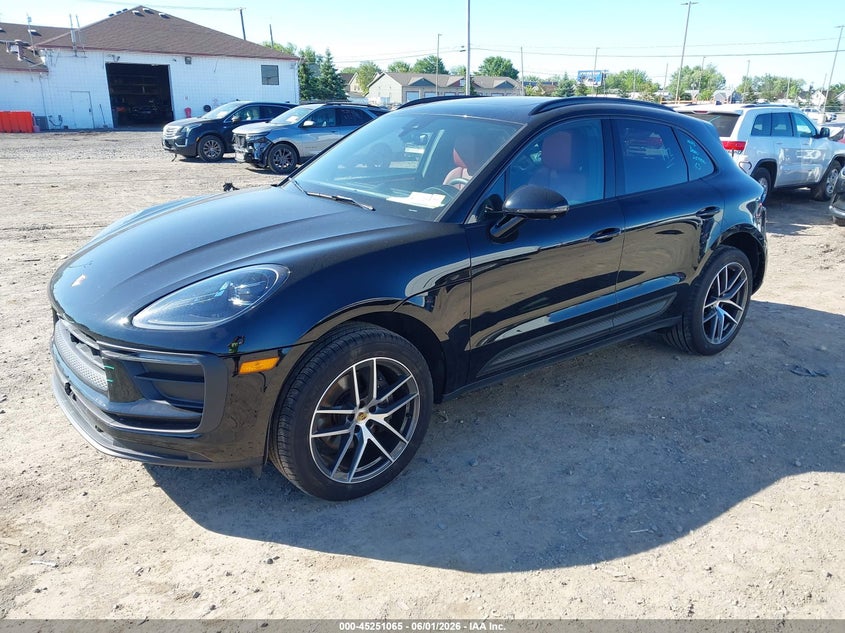 2025 Porsche Macan VIN WP1AA2A55SLB06175 IAAI salvage auction — REAR END, Mv-907A (New York), sold $17,600 on 2026-07-30 (photo 2)