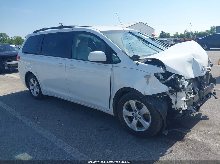 2014 Toyota Sienna VIN 5TDKK3DC8ES467549 IAAI salvage auction — FRONT END, Salvage Title, sold $1,600 on 2026-07-31 (photo 1)