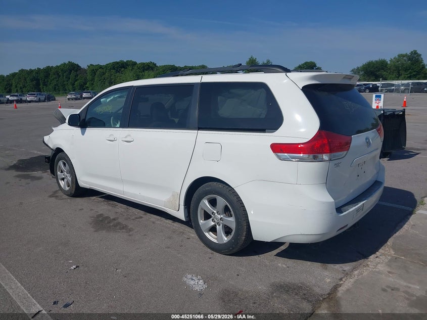 2014 Toyota Sienna VIN 5TDKK3DC8ES467549 IAAI salvage auction — FRONT END, Salvage Title, sold $1,600 on 2026-07-31 (photo 3)