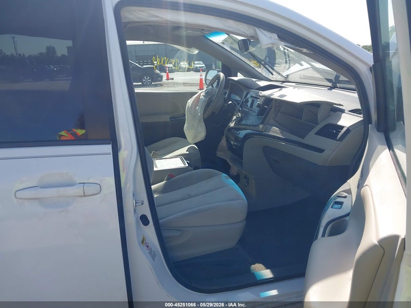 2014 Toyota Sienna VIN 5TDKK3DC8ES467549 IAAI salvage auction — FRONT END, Salvage Title, sold $1,600 on 2026-07-31 (photo 5)