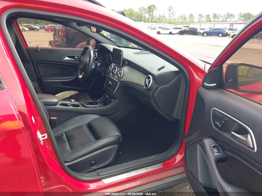 2017 Mercedes-benz Gla-class VIN WDCTG4GB9HJ290231 IAAI salvage auction — NORMAL WEAR, Clear (Florida), sold $3,150 on 2026-07-14 (photo 5)