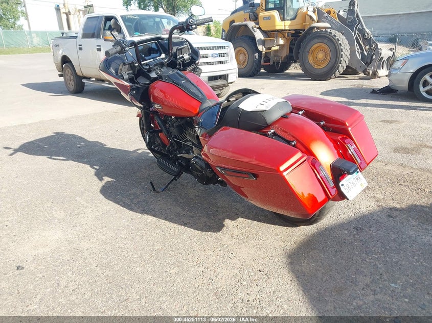 2024 Harley-davidson Road glide VIN 1HD1KH717RB639259 IAAI salvage auction — FRONT END, Salvage Title, sold $12,000 on 2026-08-26 (photo 3)