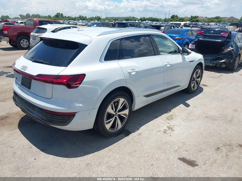 2024 Audi Q8 VIN WA15AAGE9RB027669 IAAI salvage auction — LEFT SIDE, Original (Texas), sold $11,600 on 2026-07-29 (photo 4)