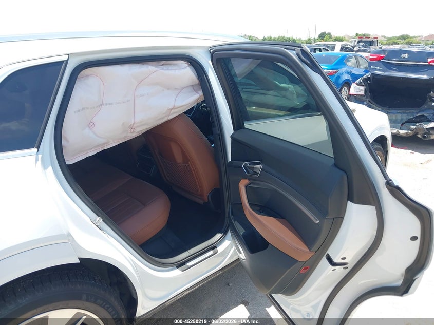 2024 Audi Q8 VIN WA15AAGE9RB027669 IAAI salvage auction — LEFT SIDE, Original (Texas), sold $11,600 on 2026-07-29 (photo 8)