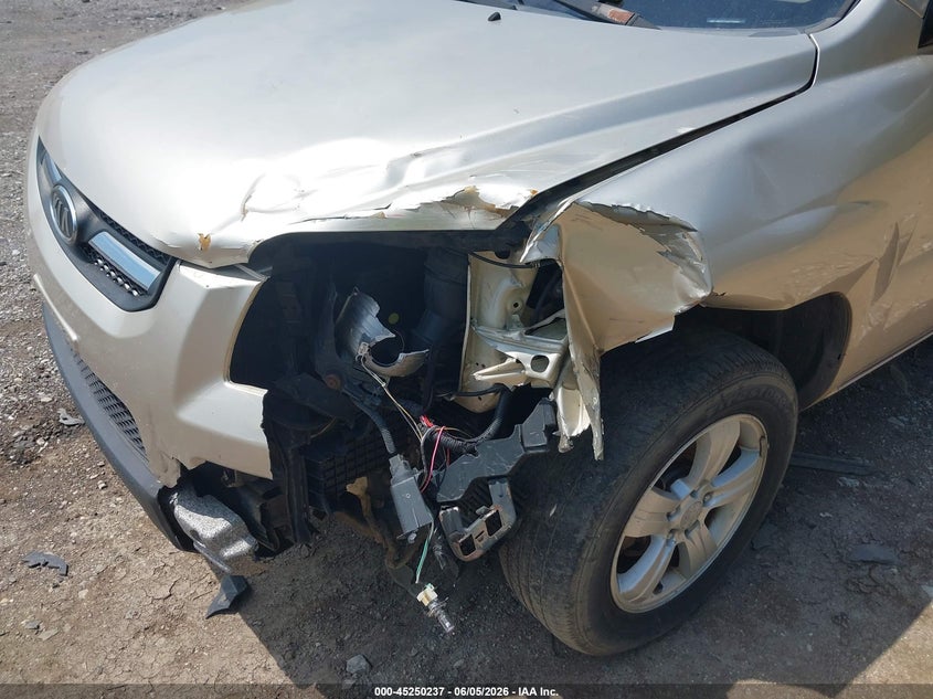 2009 Kia Sportage VIN KNDJF724697568883 IAAI salvage auction — LEFT FRONT, Clear (Indiana), sold $750 on 2026-07-08 (photo 6)