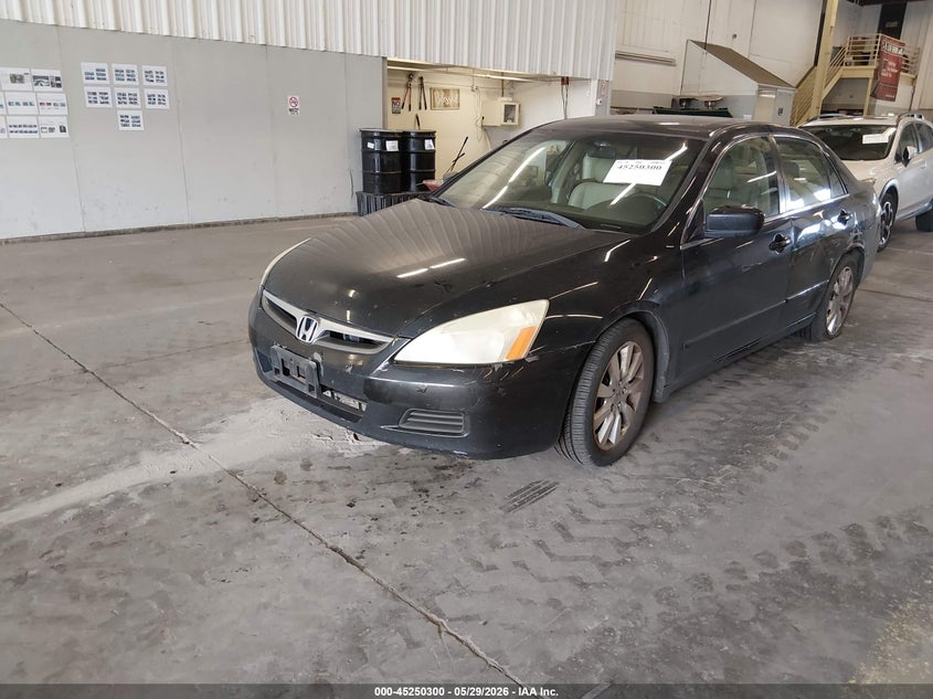 2007 Honda Accord VIN 1HGCM66517A025910 IAAI salvage auction — LEFT SIDE, Salvage (Oregon), sold $250 on 2026-07-09 (photo 2)