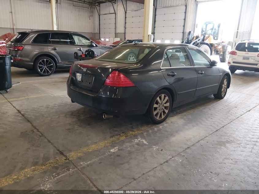 2007 Honda Accord VIN 1HGCM66517A025910 IAAI salvage auction — LEFT SIDE, Salvage (Oregon), sold $250 on 2026-07-09 (photo 4)