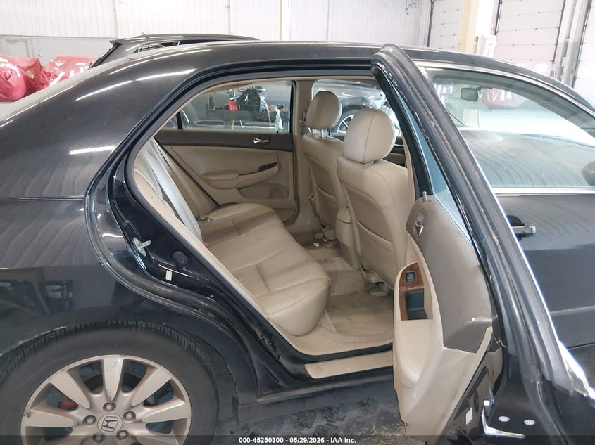 2007 Honda Accord VIN 1HGCM66517A025910 IAAI salvage auction — LEFT SIDE, Salvage (Oregon), sold $250 on 2026-07-09 (photo 8)