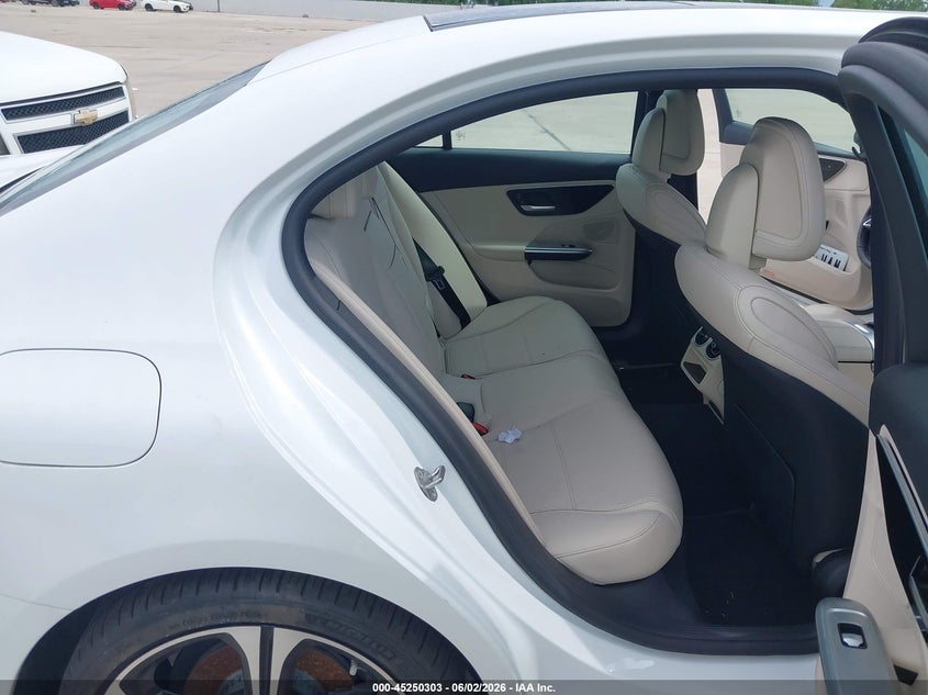 2022 Mercedes-benz C-klasse VIN W1KAF4GB6NR031568 IAAI salvage auction — UNKNOWN, Salvage Title, sold $13,000 on 2026-07-23 (photo 8)