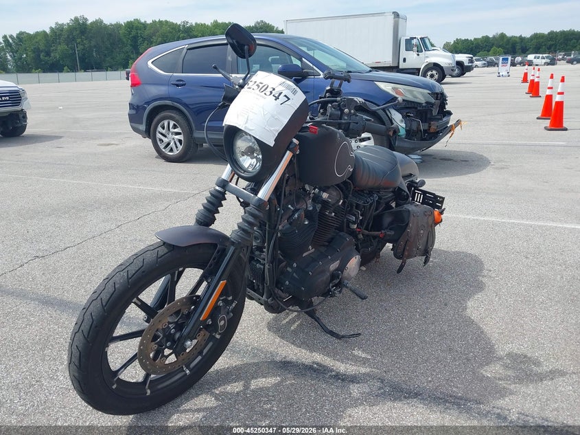 2016 Harley-davidson Iron VIN 1HD4LE214GC415616 IAAI salvage auction — SIDE, Salvage Title, sold $1,250 on 2026-07-18 (photo 2)