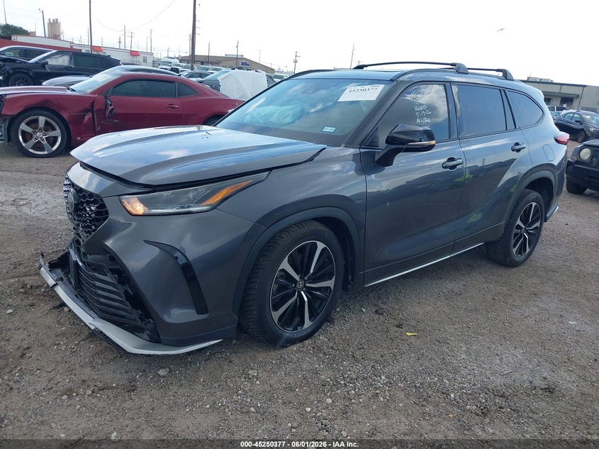 2021 Toyota Highlander VIN 5TDJZRAH6MS031565 IAAI salvage auction — FRONT END, Salvage Title, sold $10,600 on 2026-07-29 (photo 2)