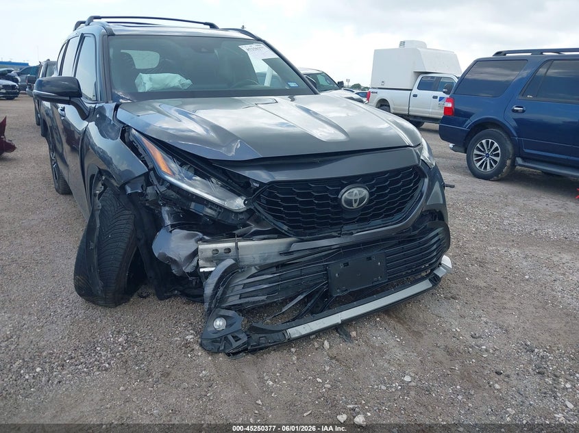 2021 Toyota Highlander VIN 5TDJZRAH6MS031565 IAAI salvage auction — FRONT END, Salvage Title, sold $10,600 on 2026-07-29 (photo 6)