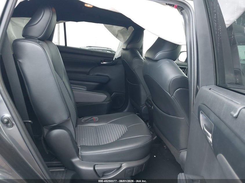 2021 Toyota Highlander VIN 5TDJZRAH6MS031565 IAAI salvage auction — FRONT END, Salvage Title, sold $10,600 on 2026-07-29 (photo 8)