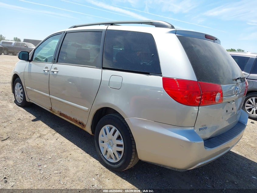 2007 Toyota Sienna VIN 5TDZK23C97S052849 IAAI salvage auction — NORMAL WEAR, Clear (Michigan), sold $750 on 2026-07-30 (photo 3)