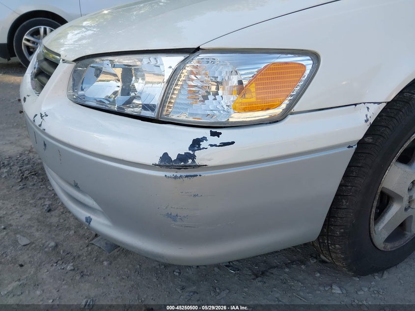 2001 Toyota Camry VIN JT2BG22K110559646 IAAI salvage auction — NORMAL WEAR, Clear (New York), sold $275 on 2026-07-28 (photo 5)