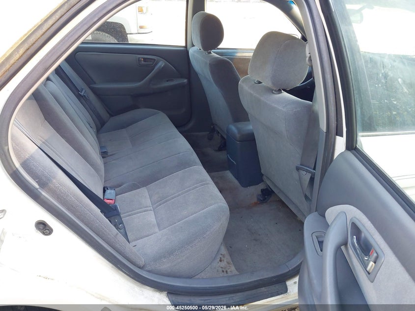 2001 Toyota Camry VIN JT2BG22K110559646 IAAI salvage auction — NORMAL WEAR, Clear (New York), sold $275 on 2026-07-28 (photo 7)