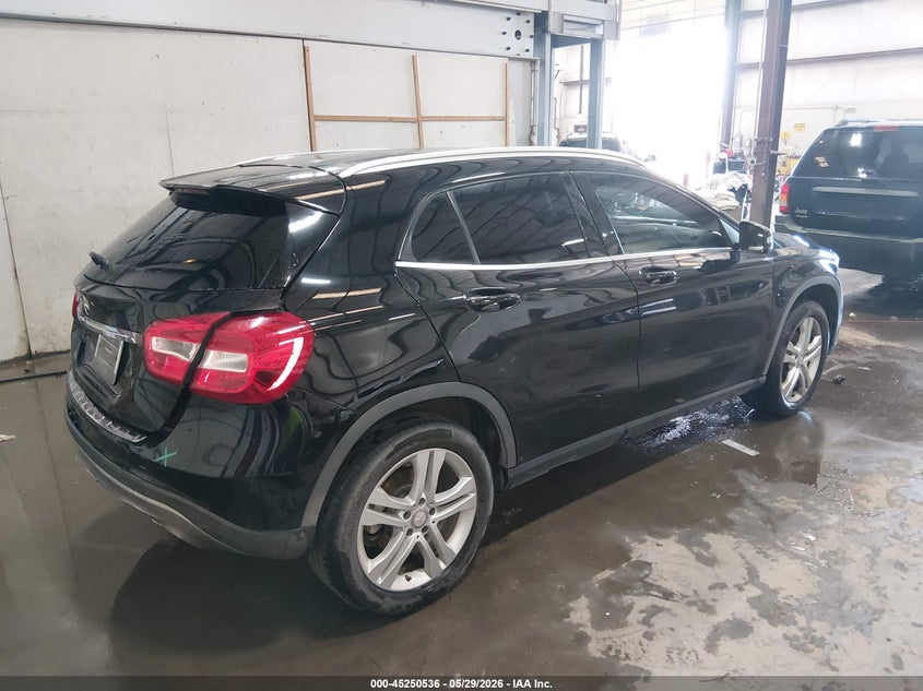 2017 Mercedes-benz Gla-klasse VIN WDCTG4EB4HJ335028 IAAI salvage auction — REAR END, Salvage Title, sold $2,650 on 2026-07-18 (photo 4)