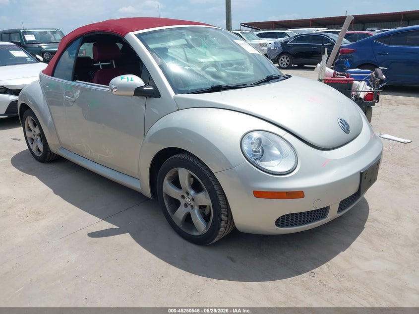 2009 Volkswagen Beetle VIN 3VWSG31Y19M410808 IAAI salvage auction — SIDE, Original (Texas), sold $1,300 on 2026-07-11 (photo 1)