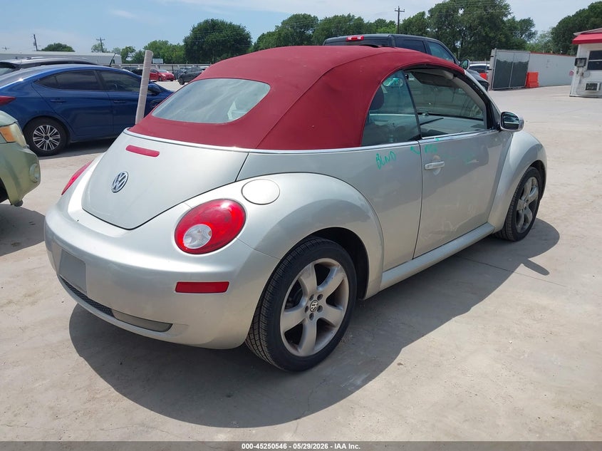 2009 Volkswagen Beetle VIN 3VWSG31Y19M410808 IAAI salvage auction — SIDE, Original (Texas), sold $1,300 on 2026-07-11 (photo 4)