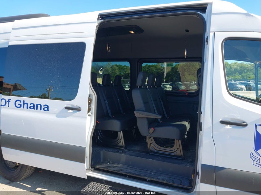 2025 Mercedes-benz Sprinter VIN W1Z4NGHY3ST211451 IAAI salvage auction — FRONT END, Salvage Title, sold $18,100 on 2026-08-25 (photo 8)