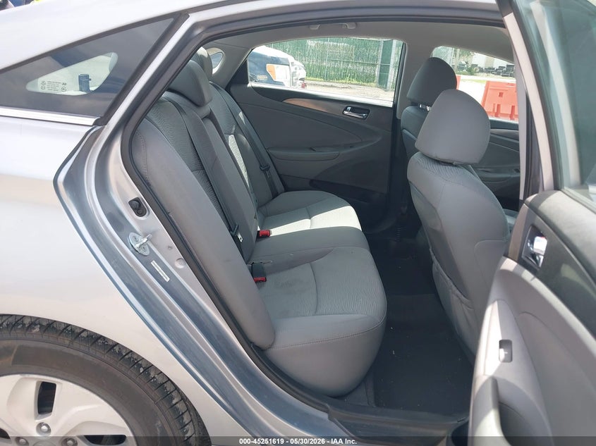 2015 Hyundai Sonata VIN KMHEC4A42FA120693 IAAI salvage auction — HAIL, Salvage Title, sold $2,900 on 2026-07-31 (photo 8)