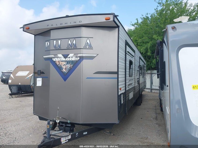 2020 Puma 39d VIN 4X4TPUR27LP084098 IAAI salvage auction — HAIL, Original (Texas), sold $5,300 on 2026-07-08 (photo 2)