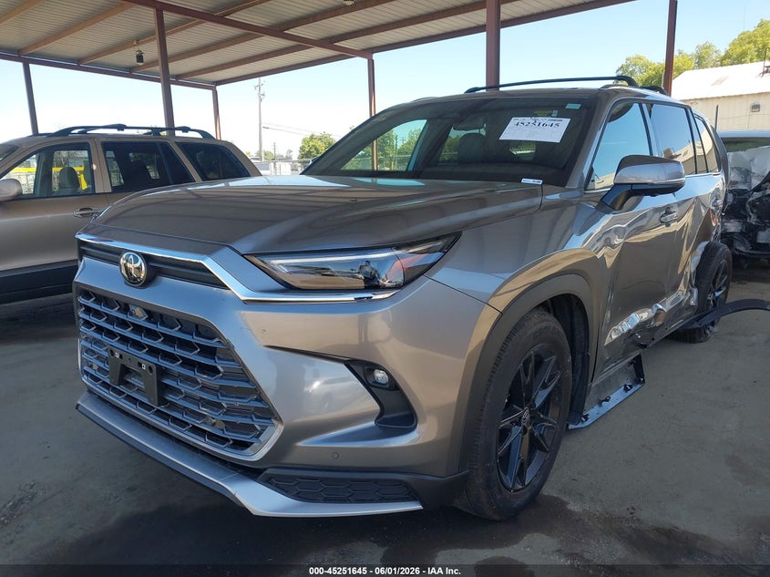2026 Toyota Highlander VIN 5TDADAB52TS029203 IAAI salvage auction — LEFT SIDE, Salvage Title, sold $25,750 on 2026-07-06 (photo 2)
