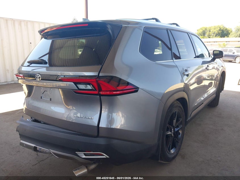 2026 Toyota Highlander VIN 5TDADAB52TS029203 IAAI salvage auction — LEFT SIDE, Salvage Title, sold $25,750 on 2026-07-06 (photo 4)
