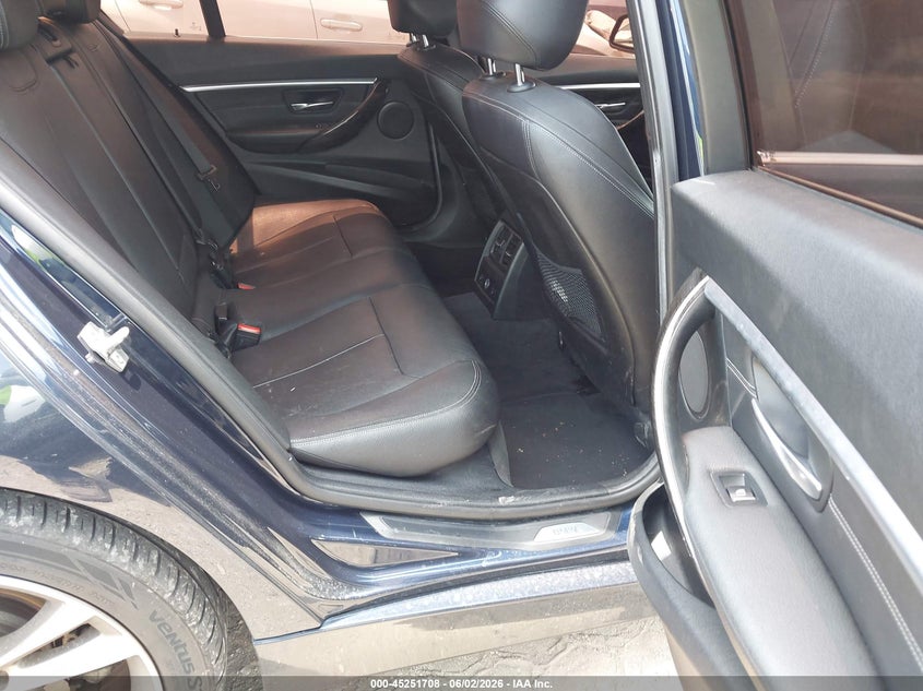 2016 BMW 3er VIN WBA8E3C52GK503179 IAAI salvage auction — REAR END, Original (Texas), sold $3,100 on 2026-07-20 (photo 8)