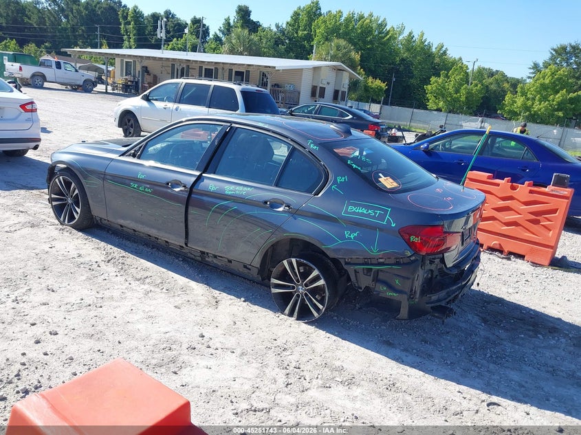 2018 BMW 3er VIN WBA8D9C52JEM33016 IAAI salvage auction — FRONT & REAR, Salvage Title, sold $3,750 on 2026-08-18 (photo 3)
