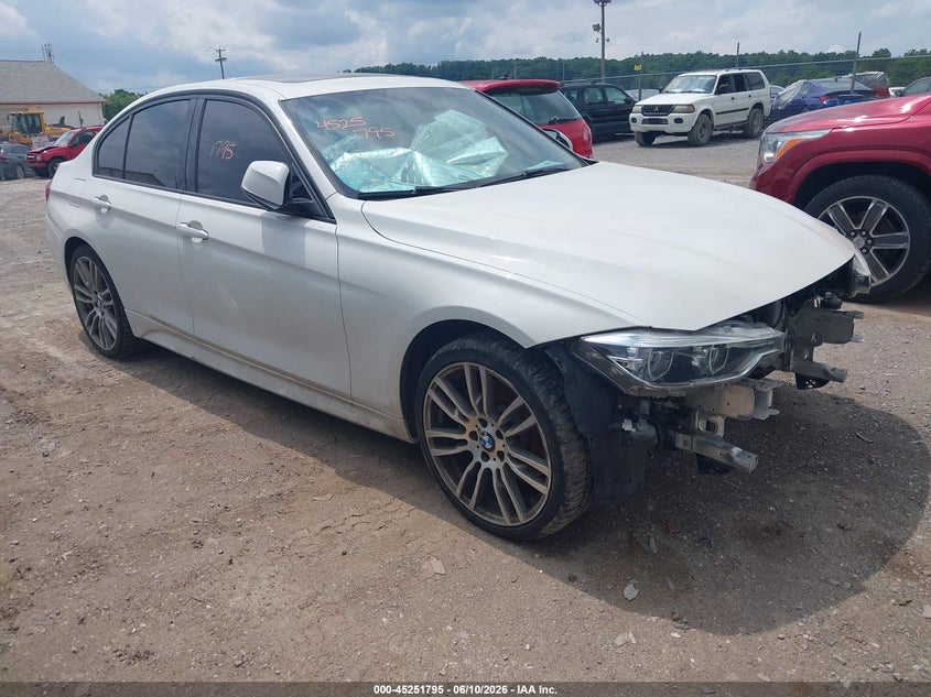 2018 BMW 3er VIN WBA8D9C52JEM34845 IAAI salvage auction — FRONT END, Salvage (Idaho), sold $4,450 on 2026-07-29 (photo 1)