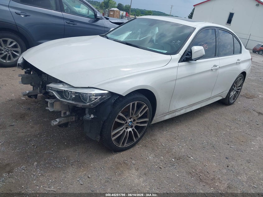 2018 BMW 3er VIN WBA8D9C52JEM34845 IAAI salvage auction — FRONT END, Salvage (Idaho), sold $4,450 on 2026-07-29 (photo 2)