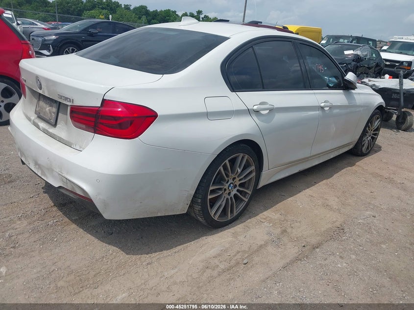 2018 BMW 3er VIN WBA8D9C52JEM34845 IAAI salvage auction — FRONT END, Salvage (Idaho), sold $4,450 on 2026-07-29 (photo 4)