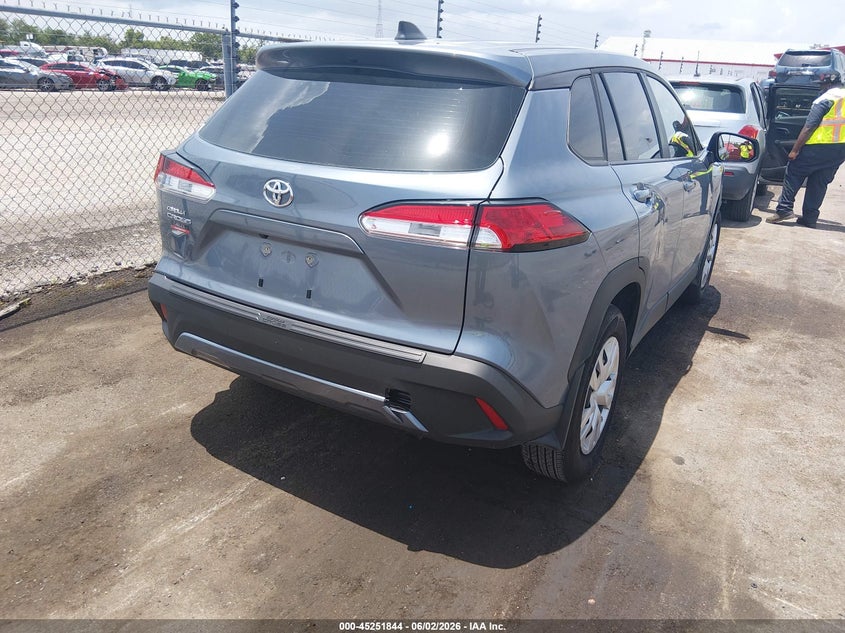 2025 Toyota Corolla cross VIN 7MUAAAAGXSV136967 IAAI salvage auction — FRONT END, Salvage Title, sold $6,800 on 2026-07-13 (photo 4)