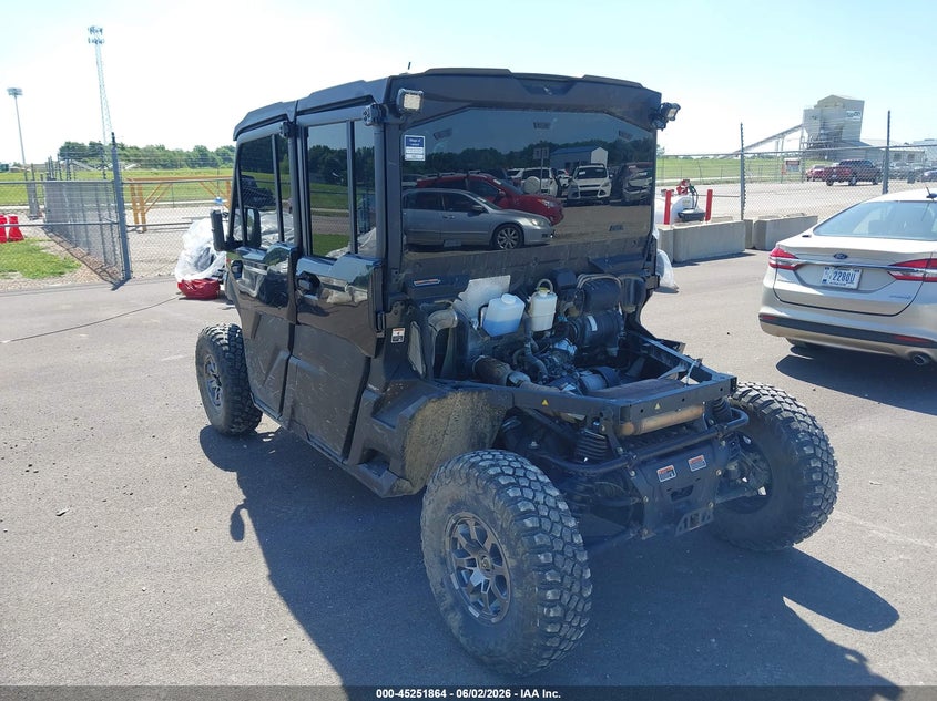 2023 Can-am/ brp Traxter VIN 3JBUUAX48PK000581 IAAI salvage auction — REAR END, Salvage (Illinois), sold $12,200 on 2026-07-28 (photo 3)