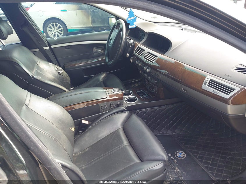 2007 BMW 7 series VIN WBAHN83577DT76186 IAAI salvage auction — FRONT END, Clear (Florida), sold $300 on 2026-07-15 (photo 5)