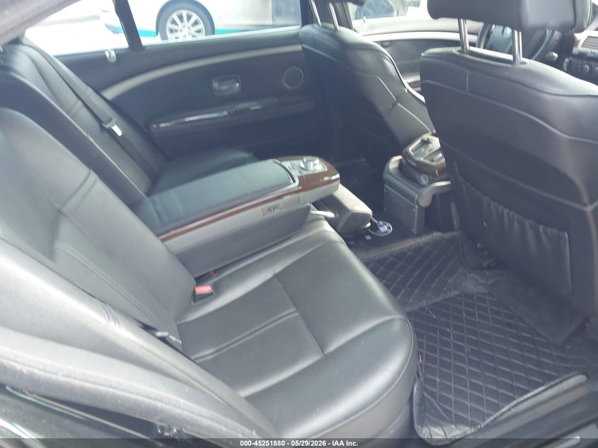 2007 BMW 7 series VIN WBAHN83577DT76186 IAAI salvage auction — FRONT END, Clear (Florida), sold $300 on 2026-07-15 (photo 8)