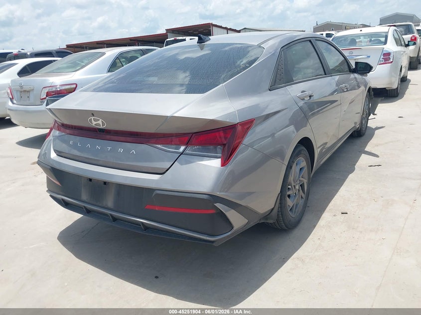 2024 Hyundai Elantra VIN KMHLM4DG3RU717669 IAAI salvage auction — FRONT END, Salvage (Texas), sold $4,350 on 2026-07-28 (photo 4)