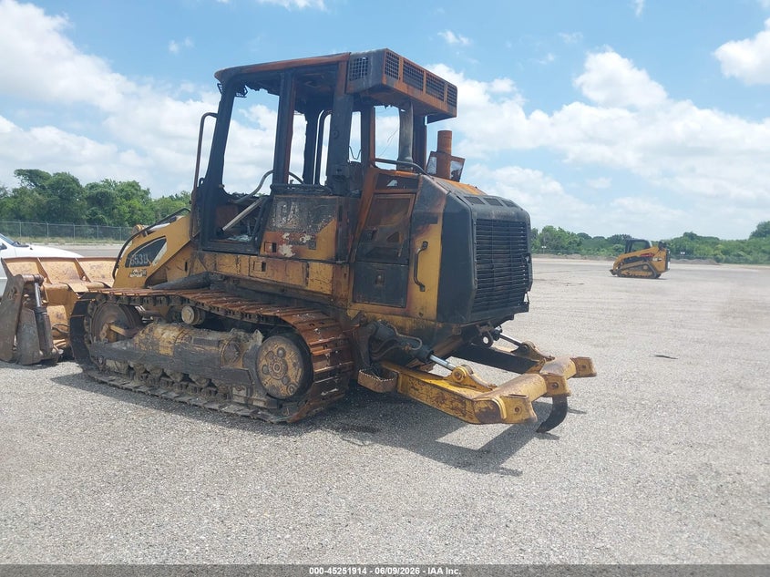2008 Caterpillar 953d track loader VIN CAT0953DALBP00441 IAAI salvage auction — BURN, Bill Of Sale (Texas), sold $2,900 on 2026-07-15 (photo 3)