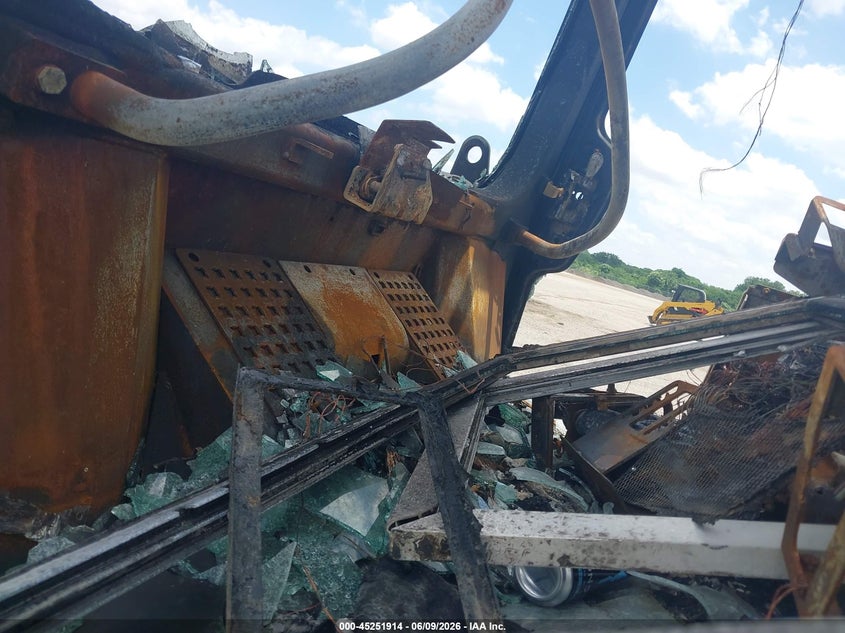 2008 Caterpillar 953d track loader VIN CAT0953DALBP00441 IAAI salvage auction — BURN, Bill Of Sale (Texas), sold $2,900 on 2026-07-15 (photo 7)