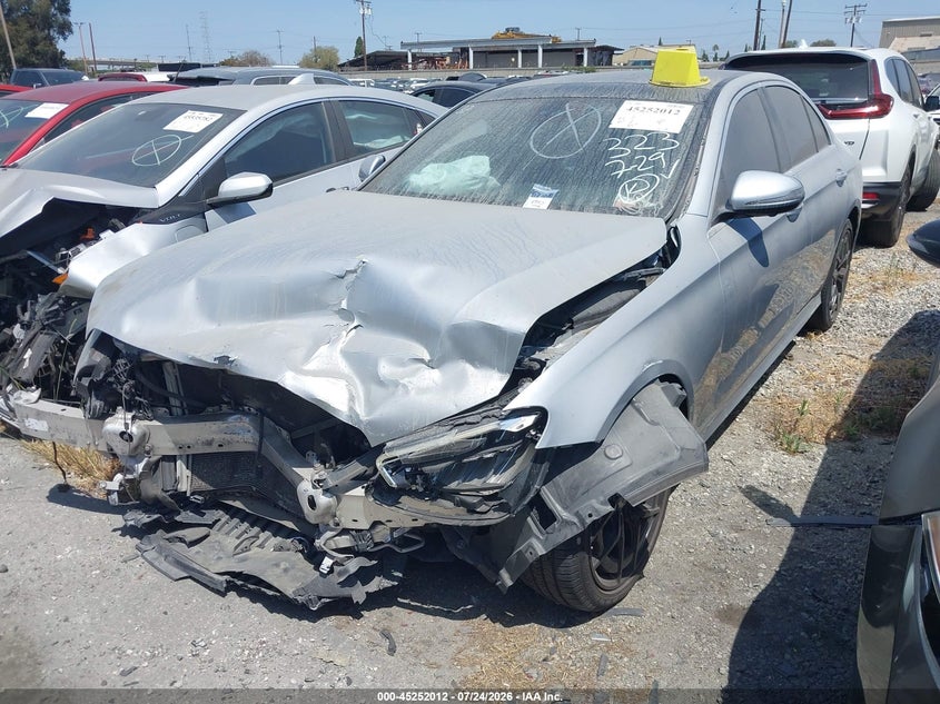 2021 Mercedes-benz E-klasse VIN W1KZF8DB7MA925655 IAAI salvage auction — Front End, Salvage Title, sold $9,275 on 2026-07-29 (photo 2)