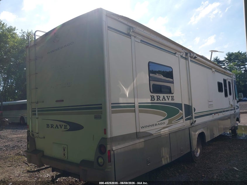 2002 Workhorse Custom Chassis Motorhome Chassis VIN 5B4MP67G823349160 IAAI salvage auction — ROOF, Salvage (Ohio), sold $1,475 on 2026-08-10 (photo 4)