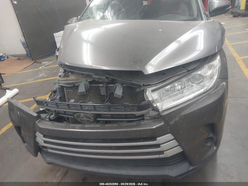 2019 Toyota Highlander VIN 5TDZZRFH4KS333834 IAAI salvage auction — FRONT END, Salvage (Arizona), sold $25 on 2026-07-28 (photo 6)