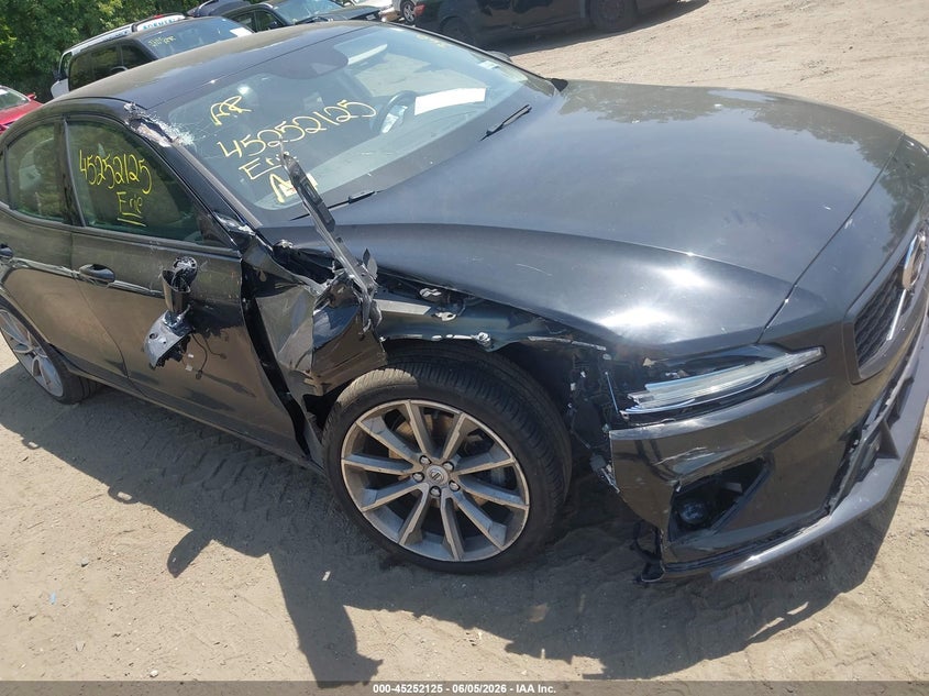 2021 Volvo S60 VIN 7JR102TZ7MG112139 IAAI salvage auction — RIGHT SIDE, Salvage - Greater Than 75% (Maryland), sold $6,000 on 2026-07-22 (photo 6)