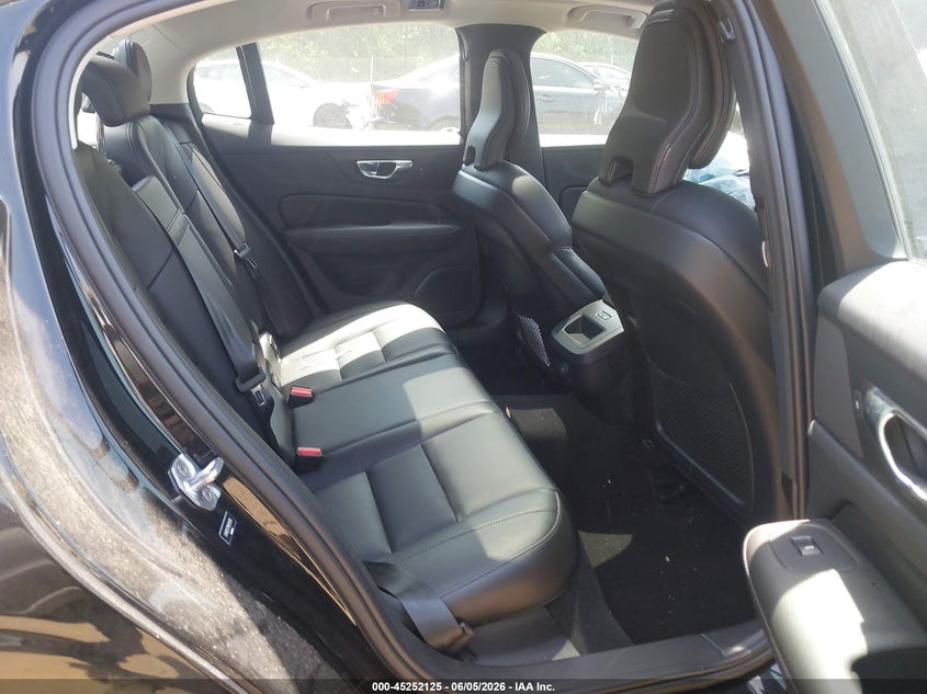 2021 Volvo S60 VIN 7JR102TZ7MG112139 IAAI salvage auction — RIGHT SIDE, Salvage - Greater Than 75% (Maryland), sold $6,000 on 2026-07-22 (photo 8)