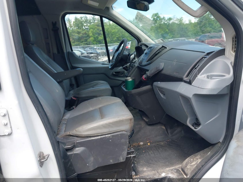 2016 Ford Transit-150 VIN 1FTYE1ZM7GKB50833 IAAI salvage auction — Rear End, Mv-907A (New York), sold $1,600 on 2026-06-17 (photo 5)
