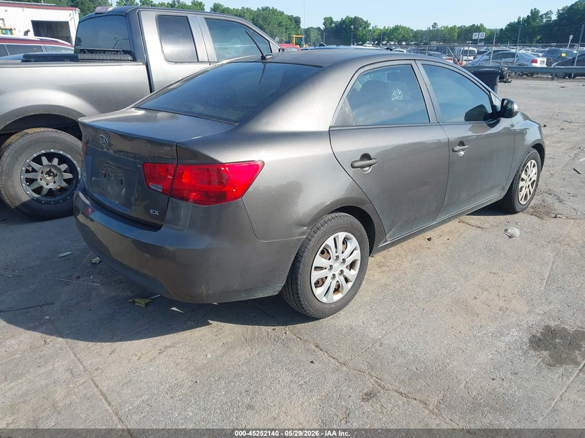 2011 Kia Forte VIN KNAFU4A21B5404806 IAAI salvage auction — NORMAL WEAR, Clear (Tennessee), sold $550 on 2026-07-13 (photo 4)